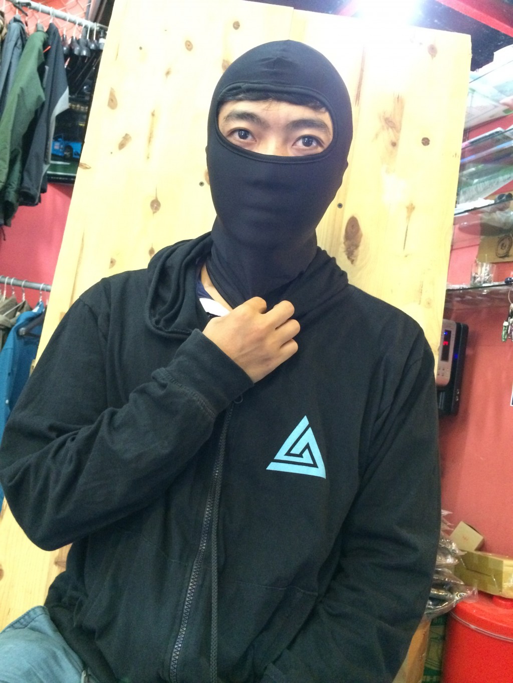 Mũ trùm đầu ninja