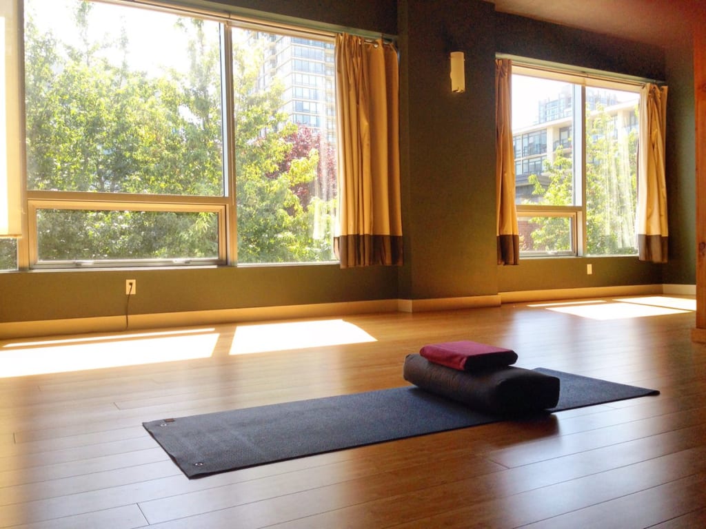 không gian tự tập yoga tại nhà